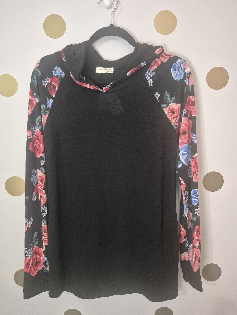 NWT Twenty Second Floral Raglan Sleeve Hoodie Top Black